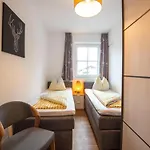 Modern Near Area In Апартаменты *